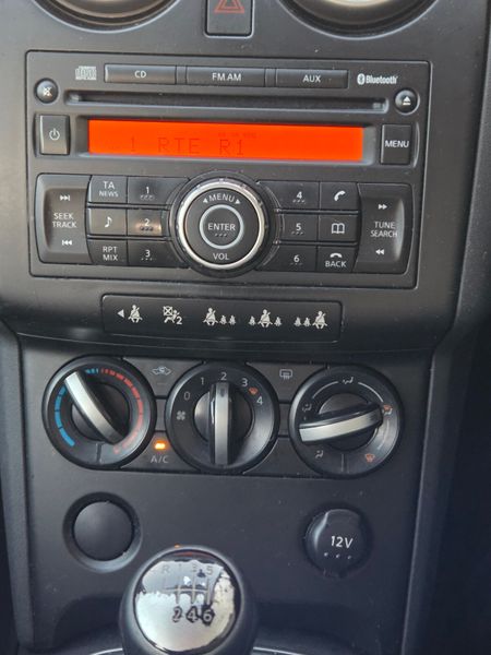 Nissan Qashqai 1.5d SE, Low mileage 373005052