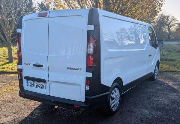 Renault Trafic 2021/ VAT INCL /DOE 04/26. 373007349