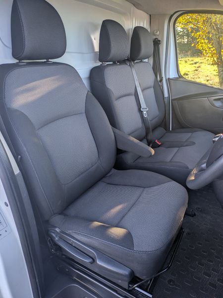 Renault Trafic 2021/ VAT INCL /DOE 04/26. 373007388