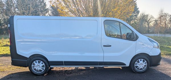 Renault Trafic 2021/ VAT INCL /DOE 04/26. 373007381