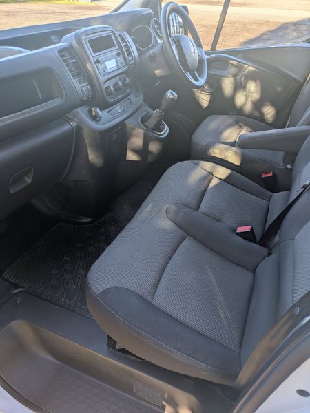 Renault Trafic 2021/ VAT INCL /DOE 04/26. 373007454