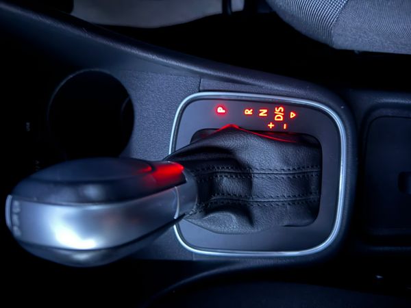 2015 VW Polo 1.2 Petrol Automatic, 27K Miles only 373043089