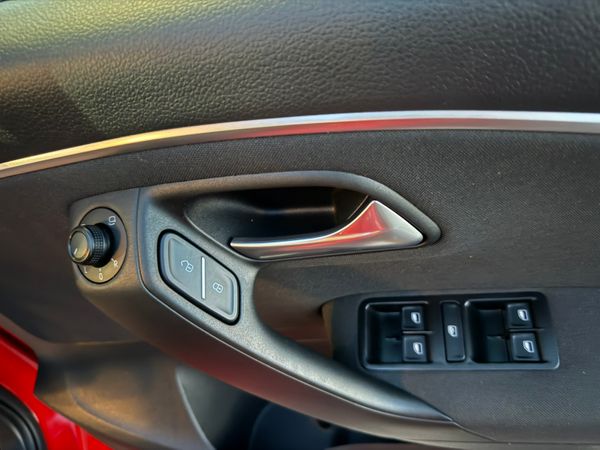 2015 VW Polo 1.2 Petrol Automatic, 27K Miles only 373043090