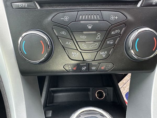 Ford Mondeo Zetec 1.5 120 Bhp 373050970