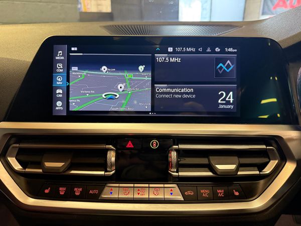 221 BMW 330E M-Sport Touring 373075286