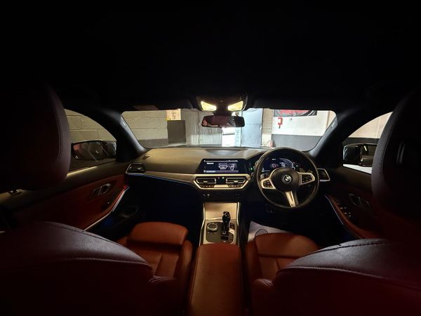 221 BMW 330E M-Sport Touring 373075283