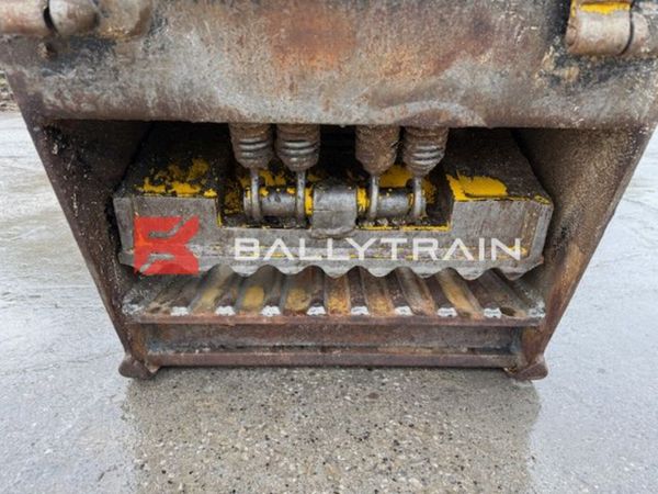 Italdem GF20 Crusher Bucket (13-20Ton) 373072023