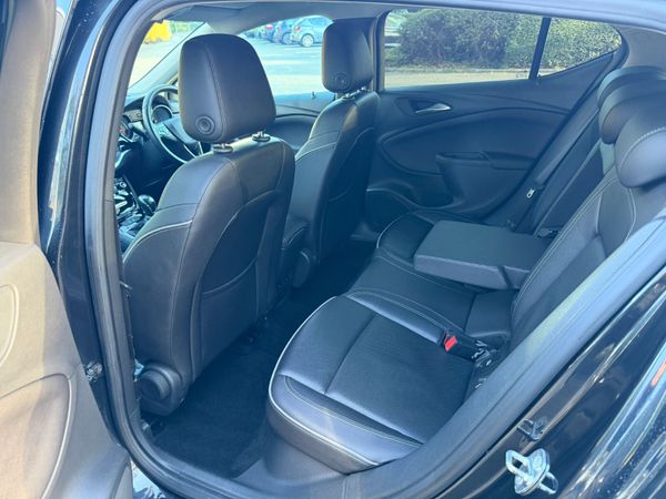 Opel Astra 2016 373081078