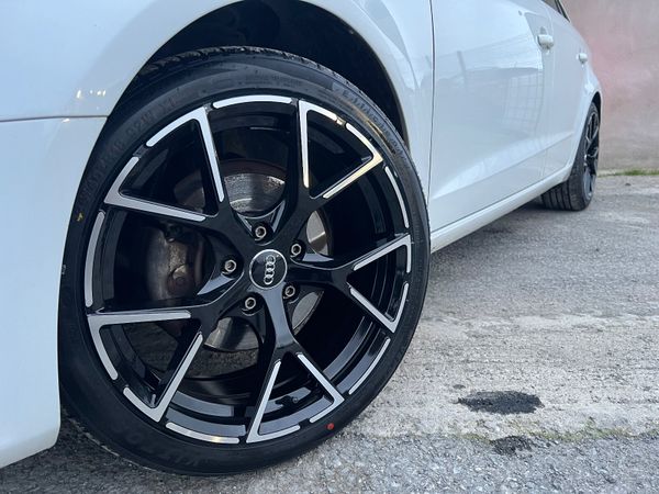 Audi A3 1.4 TFSI Auto 373101370