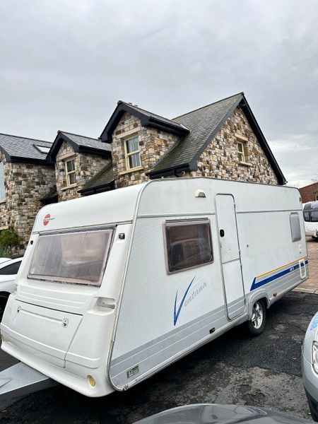 ✨BURSTNER 4 BERTH FIXED BED 373128937