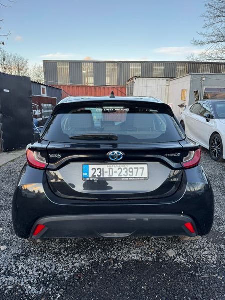 Toyota Yaris Hybrid Automatic 373129076