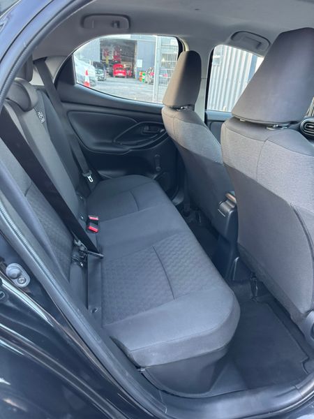 Toyota Yaris Hybrid Automatic 373129078