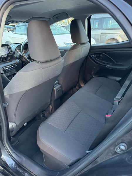 Toyota Yaris Hybrid Automatic 373129083