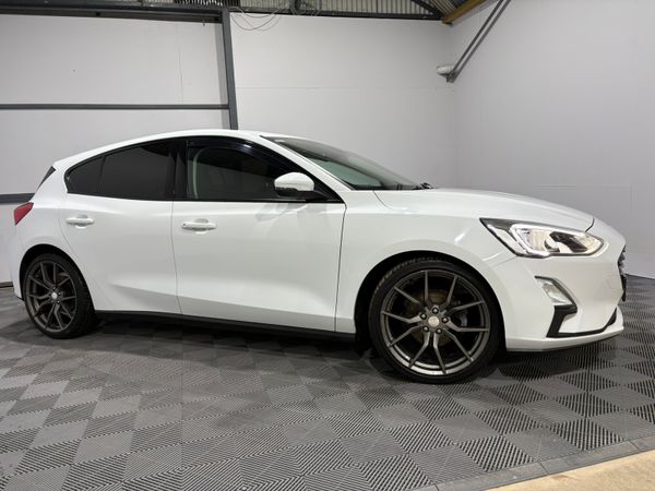 2018 Ford Focus Zetec 1.0 100 Bhp NEW MODEL 373123037