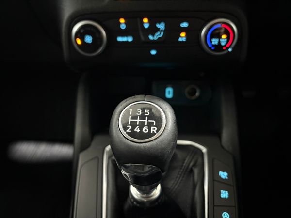 2018 Ford Focus Zetec 1.0 100 Bhp NEW MODEL 373123061