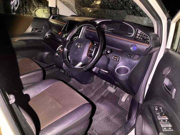 2019 Toyota Sienta Automatic Hybrid 7 Seater famil 373165398