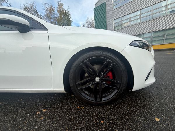 Mercedes-Benz  A180 Sport Auto High Spec 373161070