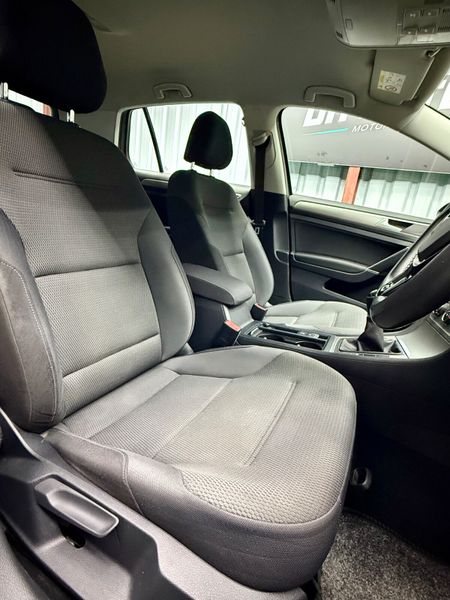 Now Reserved - Volkswagen Golf 2015( 373193403