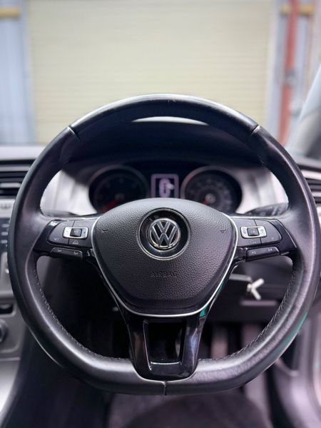 Now Reserved - Volkswagen Golf 2015( 373193421