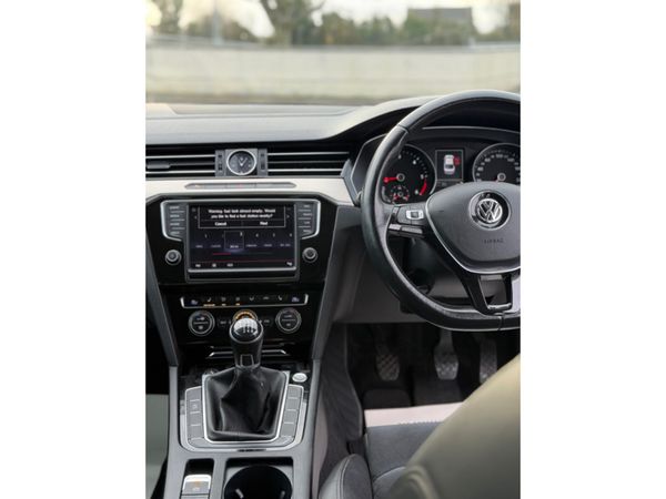 Volkswagen Passat HIGHLINE BE 1.6 TDI MANUAL 6SPEE 373225465