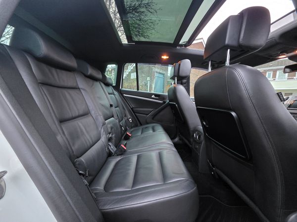 Volkswagen Tiguan  R-Line *SUNROOF* Diesel 2016 373239954