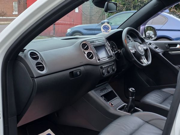 Volkswagen Tiguan  R-Line *SUNROOF* Diesel 2016 373239955