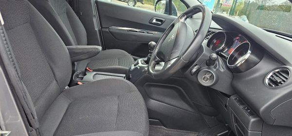 Peugeot 5008 Low KM   7 seats 373233253