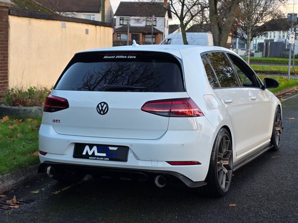 Volkswagen Golf GTI MK7.5 Performance DSG 2017 373242909