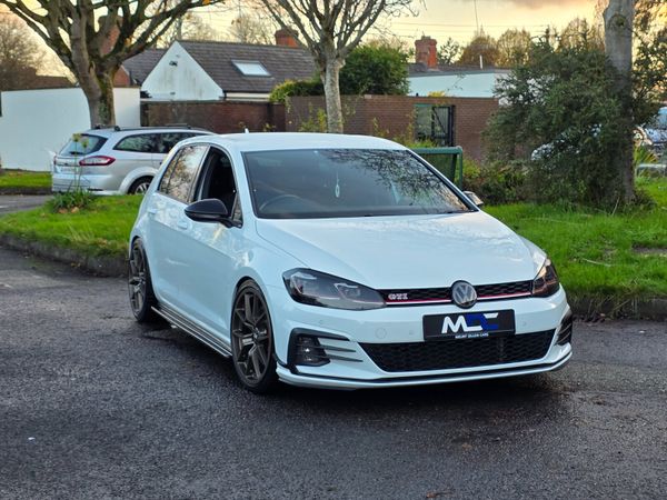 Volkswagen Golf GTI MK7.5 Performance DSG 2017 373242901