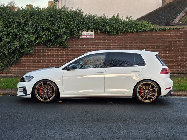 Volkswagen Golf GTI MK7.5 Performance DSG 2017 373242911