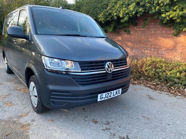 Volkswagen Transporter 2022 373281234