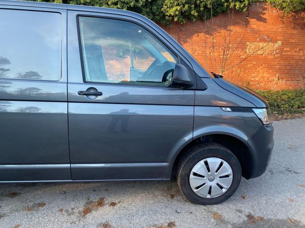 Volkswagen Transporter 2022 373281244