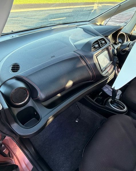 2012 Honda Fit 1.3 Hybrid Automatic 373297609