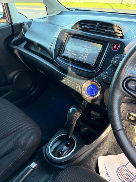 2012 Honda Fit 1.3 Hybrid Automatic 373297601