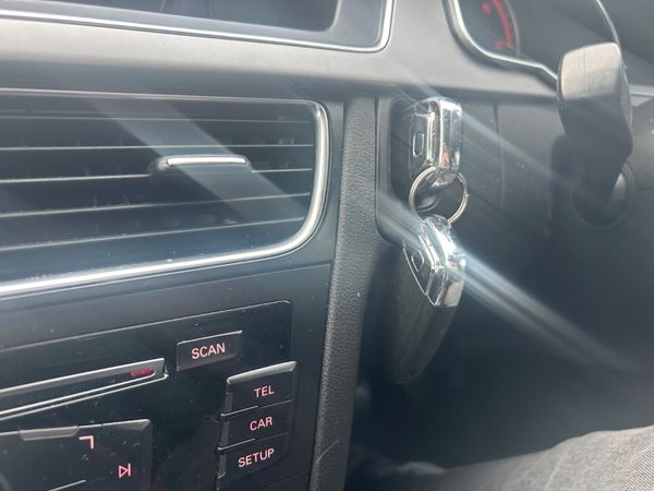 Audi A5 2013, service history 373302146