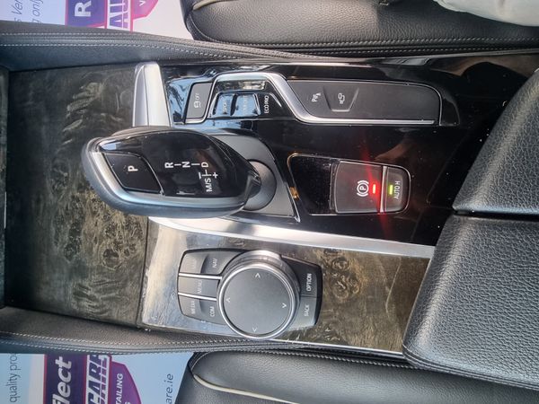 2018 BMW 5-Series Automatic Huge Spec 373325044