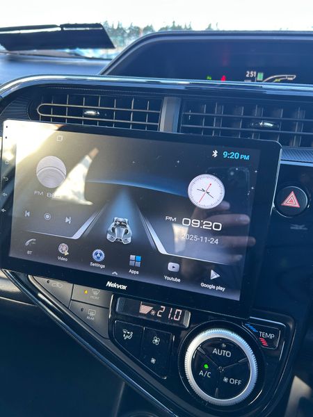 Toyota Aqua 373326108