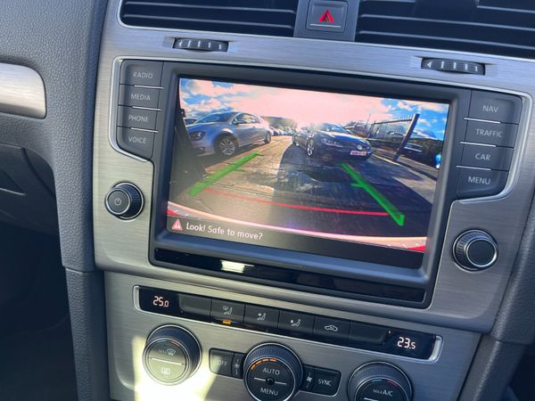 VOLKSWAGEN GOLF 2016, 1.2 TSI 5DR AUTO  LOW KMS 373323015