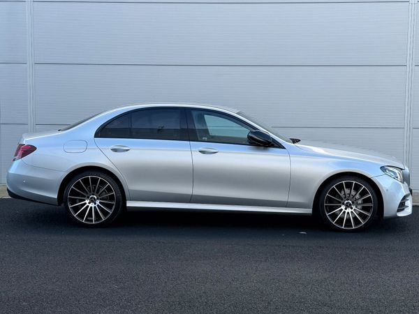 Mercedes-Benz E220d AMG NightPack 373334126