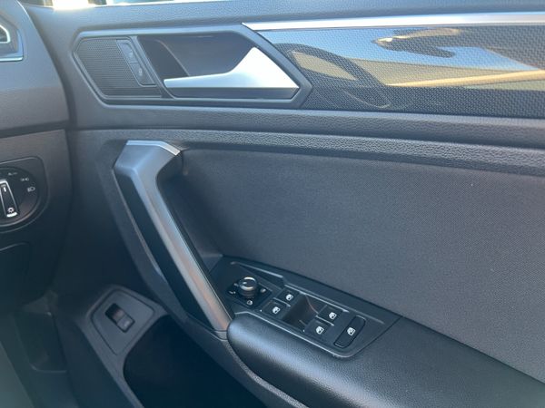 2021 Volkswagen Tiguan Elegance 4Motion 2.0 TDI 373339836