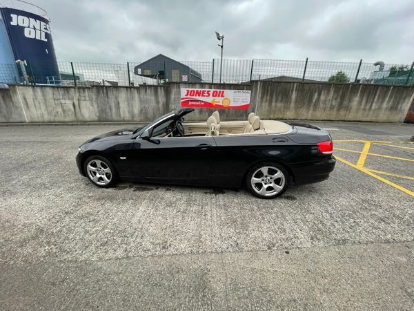 BMW 320D Convertible Auto 373331504