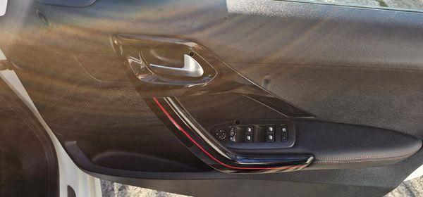 2016 Peugeot 208 GT Line 373357295