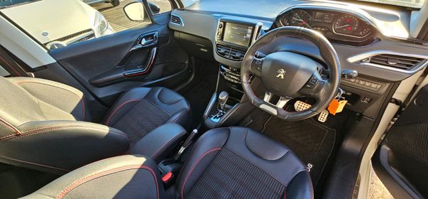 2016 Peugeot 208 GT Line 373357298
