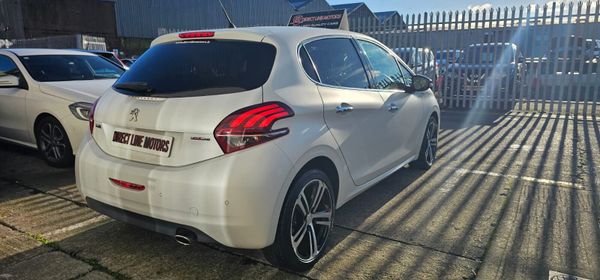 2016 Peugeot 208 GT Line 373357307