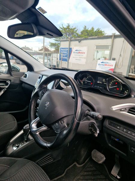 2017 Peugeot 208 Pan Sunroof| 1.2 Petrol Auto 373371485