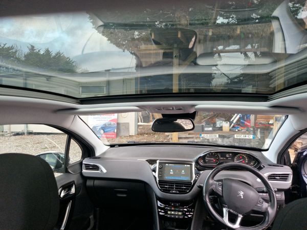 2017 Peugeot 208 Pan Sunroof| 1.2 Petrol Auto 373371513