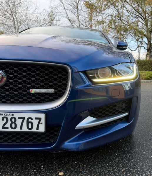 Jaguar XE 2.0D R-Sport Automatic 373389594