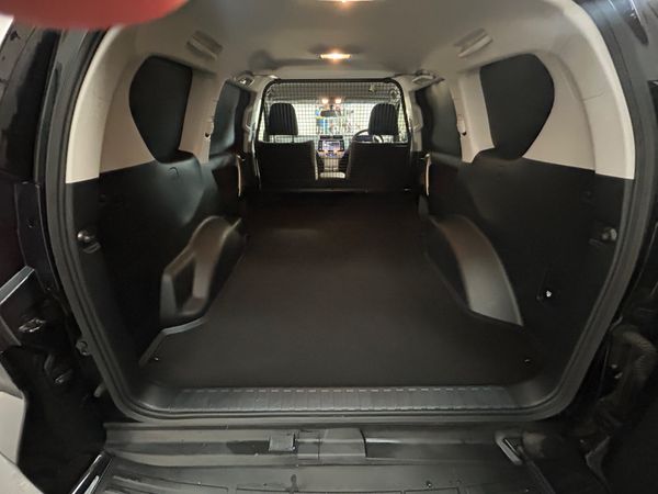 241 TOYOTA LANDCRUISER LWB 2.8 AUTO = IMMACULATE = 373381830