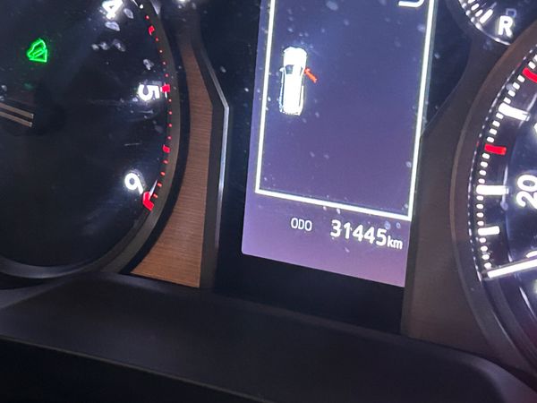 241 TOYOTA LANDCRUISER LWB 2.8 AUTO = IMMACULATE = 373381832