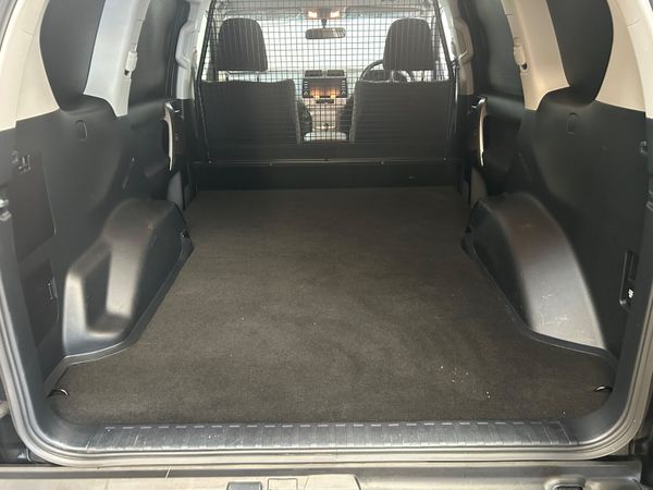 241 TOYOTA LANDCRUISER LWB 2.8 AUTO = IMMACULATE = 373381840